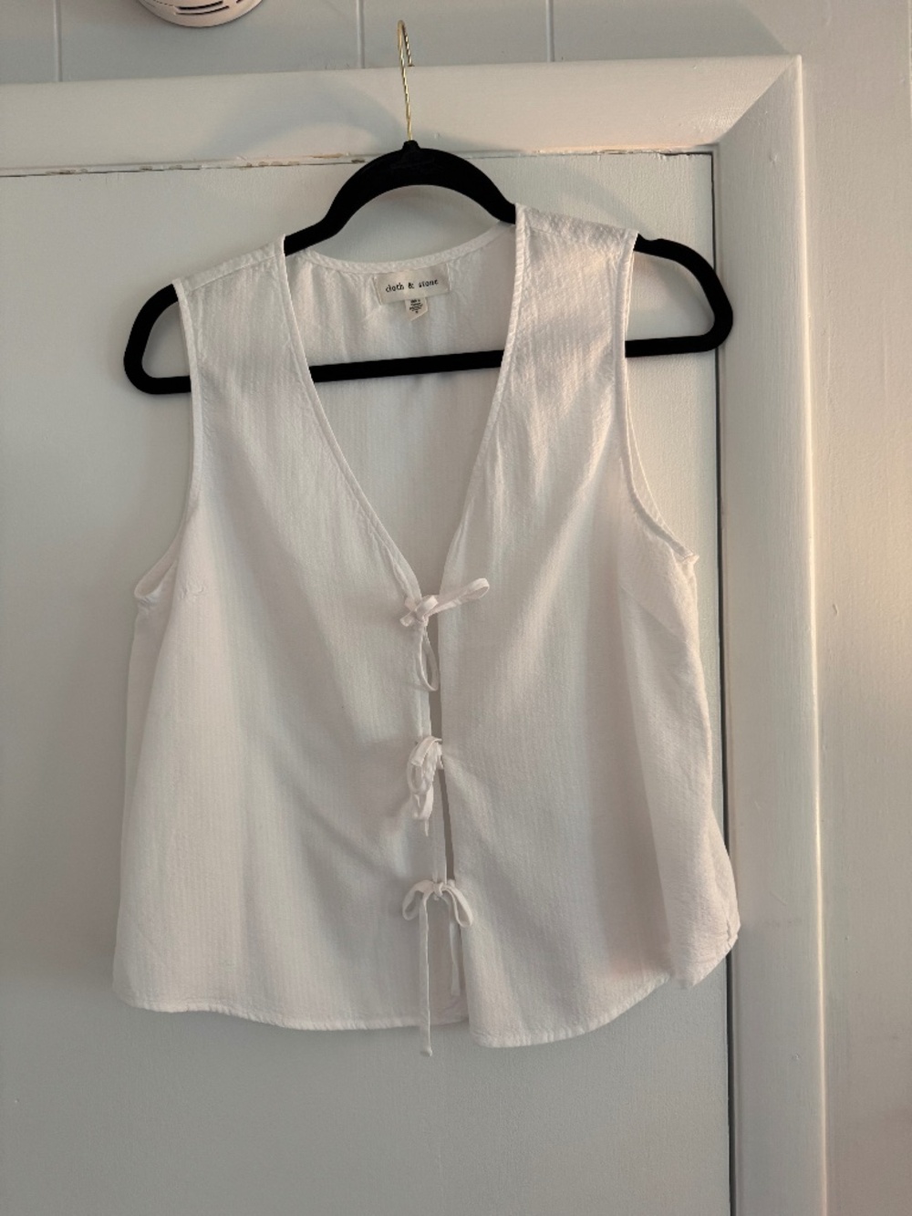 Cloth & Stone White Tie Front Sleeveless Blouse Top